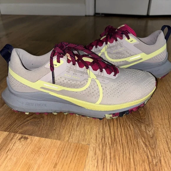 Nike Pegasus Trail 4 Women’s Size 11 - Picture 6 of 9